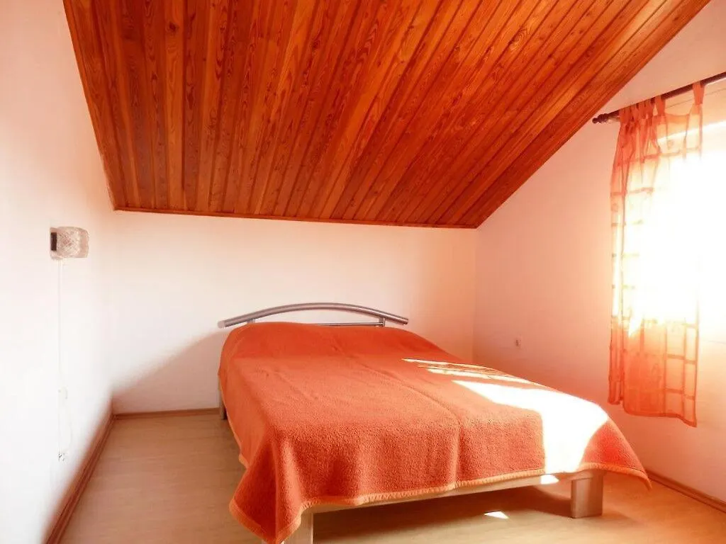 Apartments Jana: Medulin 0*,  Croatia
