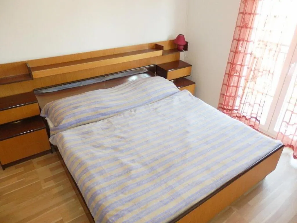 Apartments Jana: Medulin Croatia